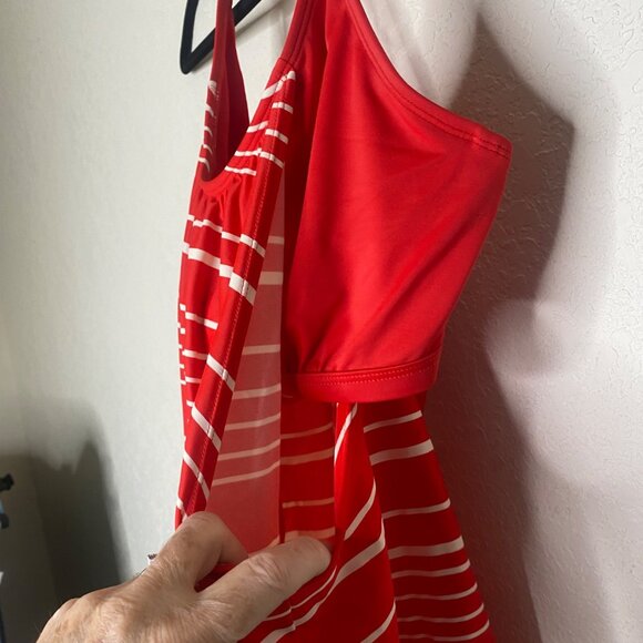 Athleta Tankini Swim Top 30D/DD Red striped Built-In Wire Bra & Adjustable Strap - Picture 6 of 14